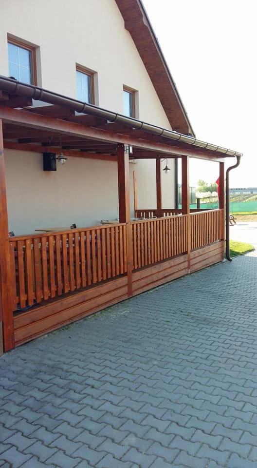 Penzion Kosik Tvrdonice Exterior photo